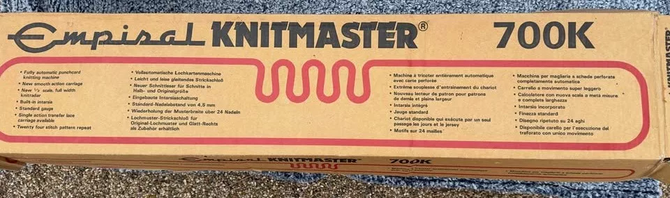 Empisal Knitmaster 700K knitting machine