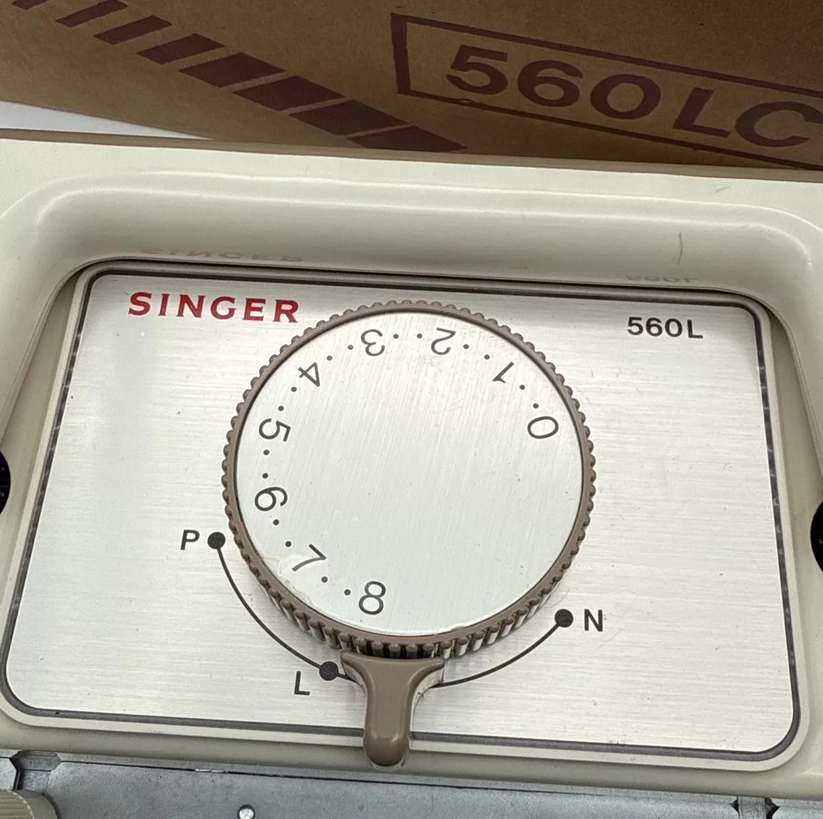 Singer 560L lace carriage