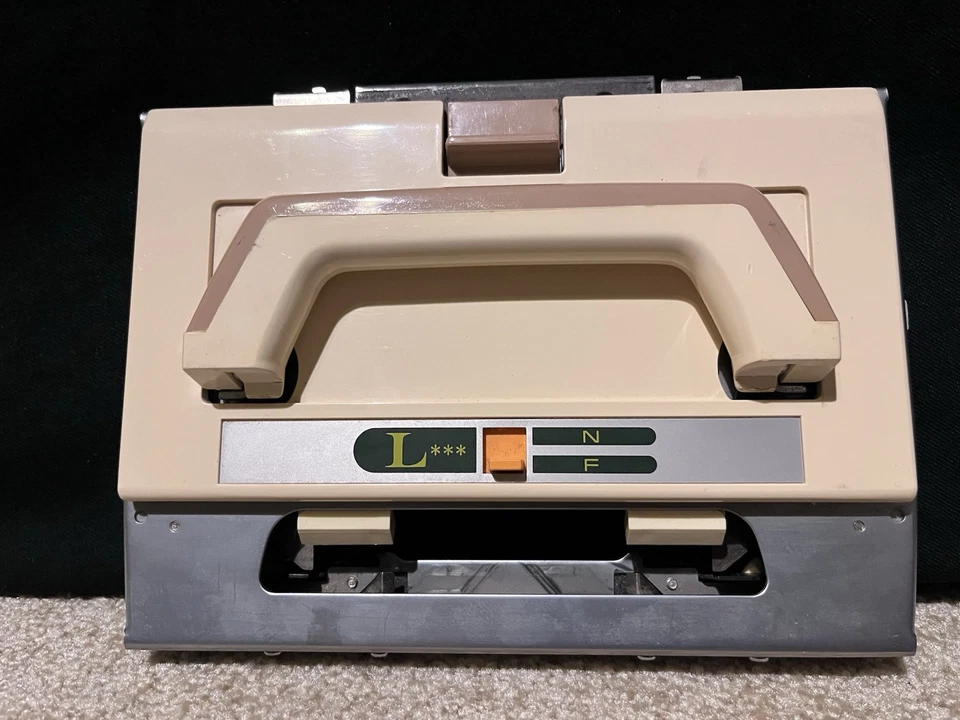 Lace carriage for KH830 knitting machine